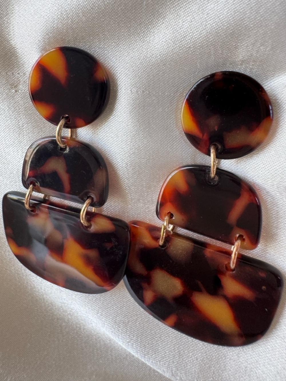 Tortoise Geo Shape Dangle Earrings